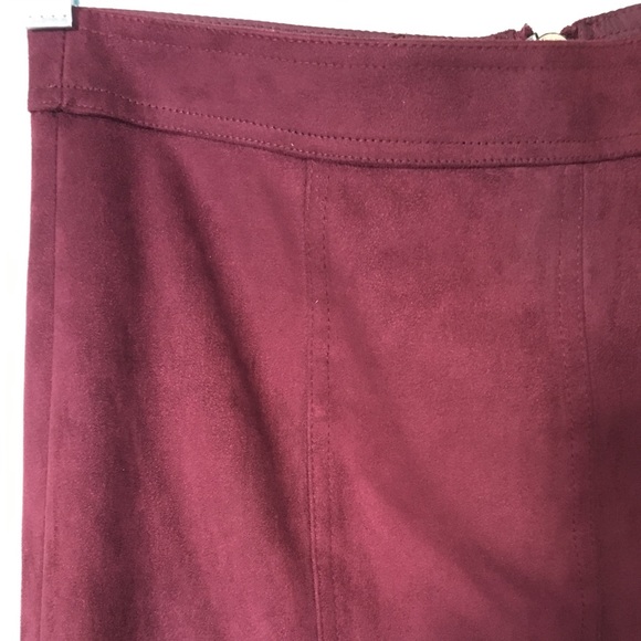 2/$12! F21 Maroon Suede Like Skirt Zipper Front - Picture 6 of 14